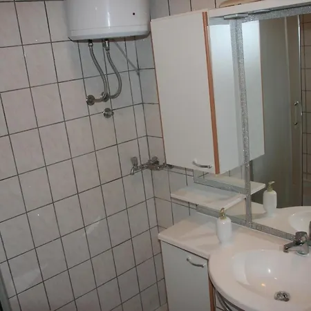 Jankov Appartamento Krk Town
