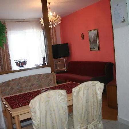 Jankov Appartamento Krk Town